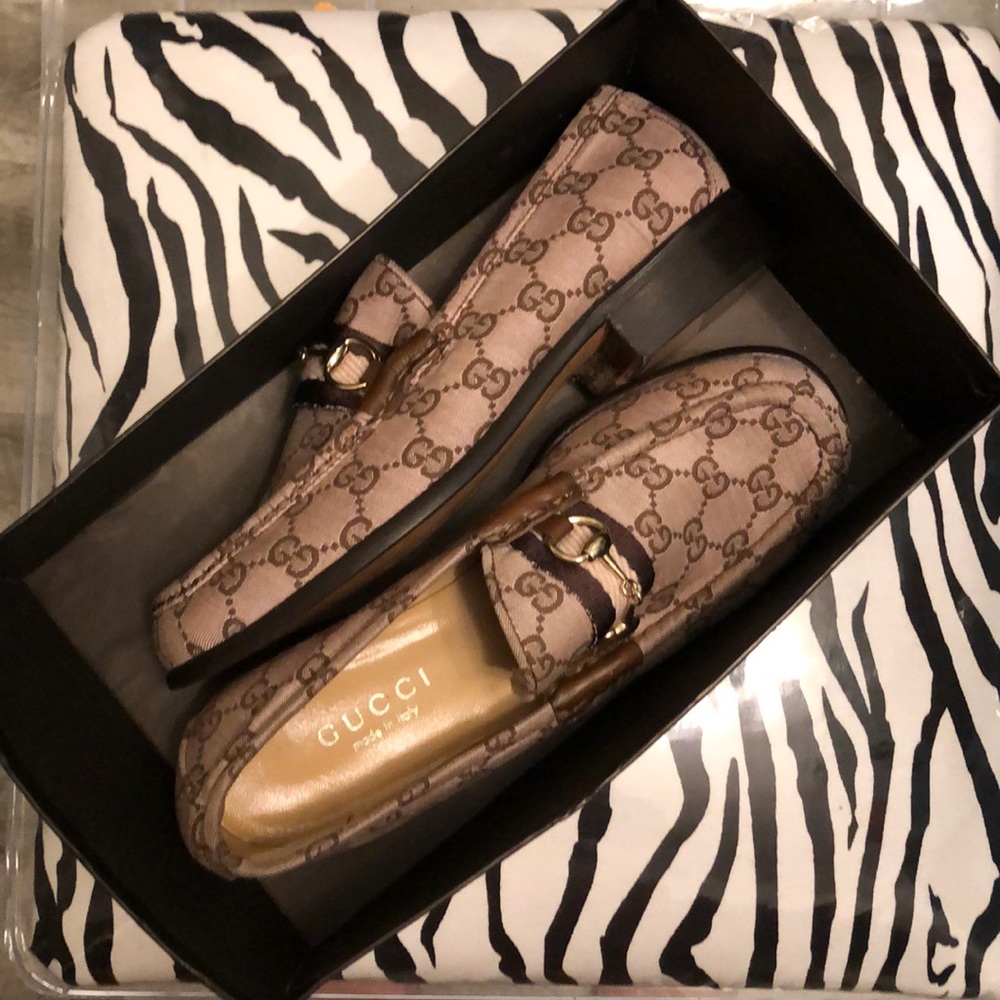 Women’s Gucci Loafer/ Only Worn for try on